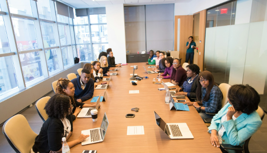 Cafe Fontana: Ruang Nyaman untuk Meeting, Kerja, dan Belajar